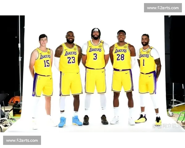 安东尼的历史首发五虎:情谊与传奇的篮球叙事 安东尼的历史首发五虎:情谊与传奇的篮球叙事